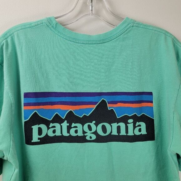 PATAGONIA mens P-6 logo Responsibili-tee shirt - Picture 2 of 10